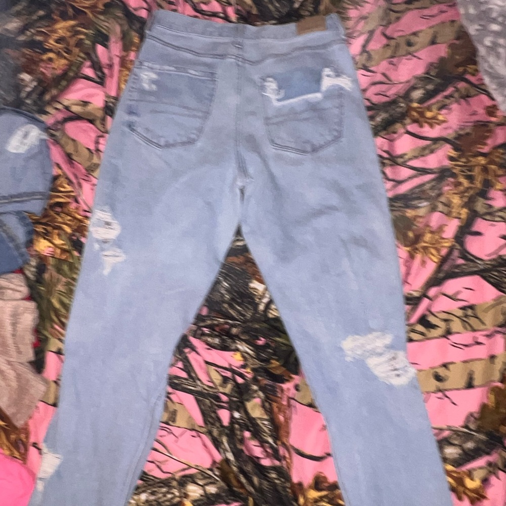 American eagle mom jeans